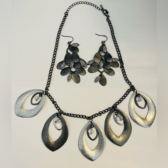 Macy's Jewelry - VINTAGE Silver/Pewter/Gunmetal Necklace and chandelier Earring set by Macy’s.